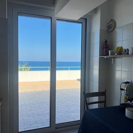 Apartment Attico Finestra Sulle Isole Eolie *