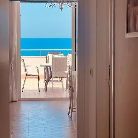 Apartment Attico Finestra Sulle Isole Eolie Brolo